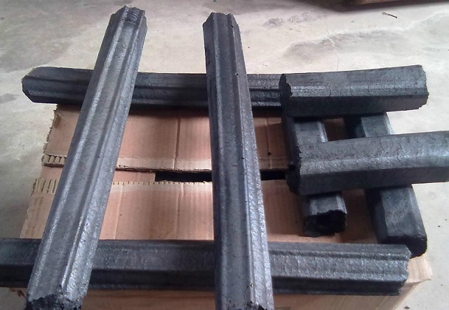 木炭2.jpg 木炭2.jpg