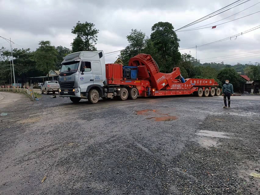 履帶吊2.jpg 履帶吊2.jpg