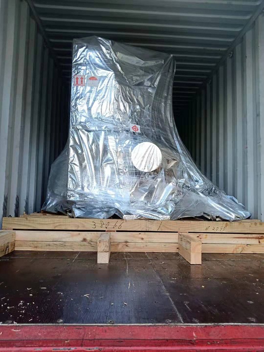 圓刀裁斷機.jpg 圓刀裁斷機.jpg