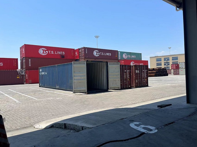 海運(yùn)駁船到香港.jpg 海運(yùn)駁船到香港.jpg