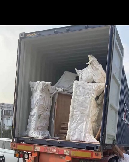 皇崗口岸進(jìn)口報(bào)關(guān)流程.jpg 皇崗口岸進(jìn)口報(bào)關(guān)流程.jpg