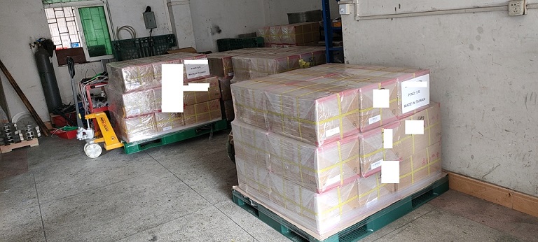 PC塑膠粒2.jpg PC塑膠粒2.jpg