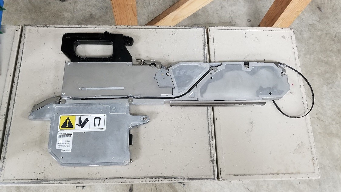 1542683367696568.jpg 美國舊貼片機2.jpg