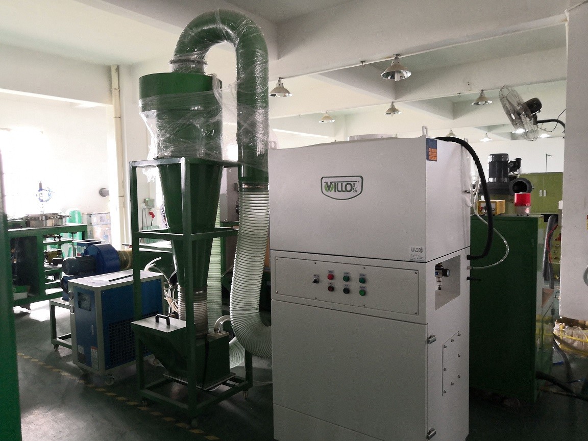 1551335111383411.jpg 馬達(dá)加工機(jī)1.jpg