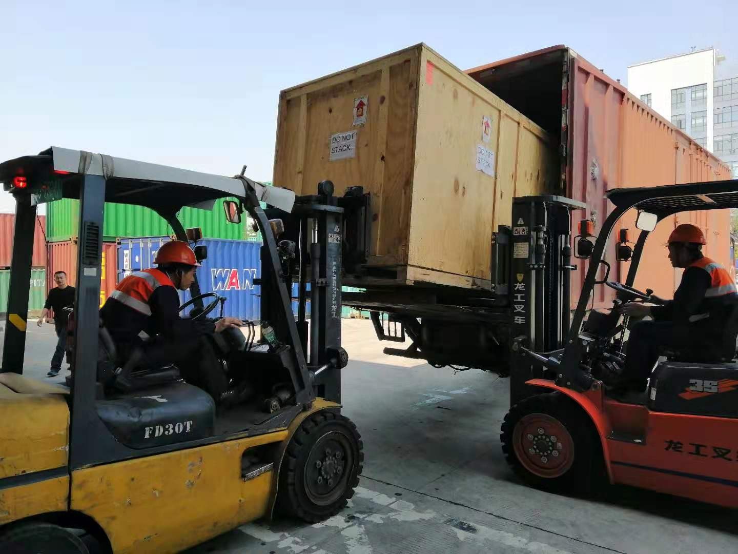 1552553334818714.jpg 激光打標(biāo)機6.jpg