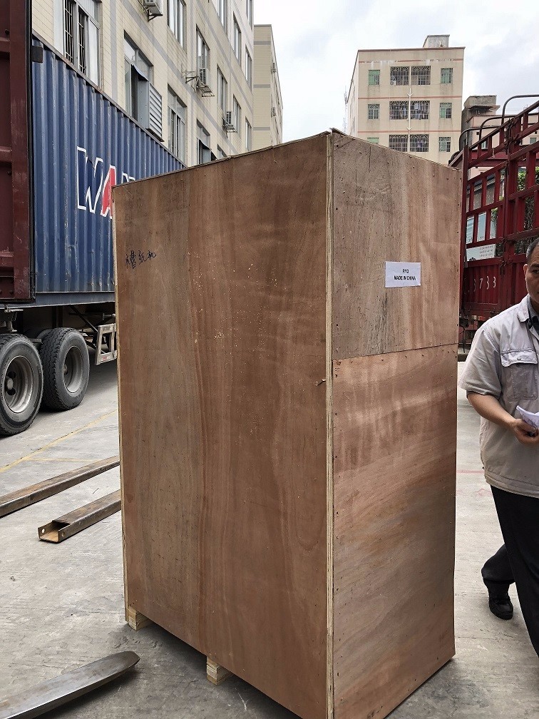 1554107063334182.jpg 噴膠機(jī)1.jpg