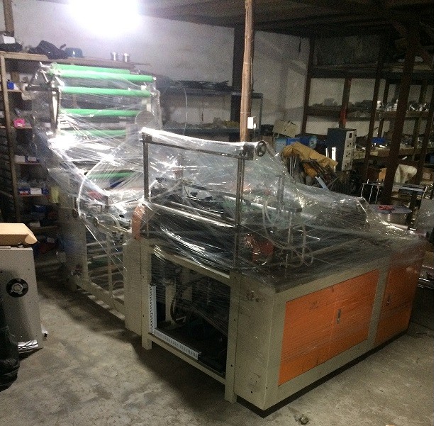 1574993681724516.jpg 膠袋設(shè)備.jpg